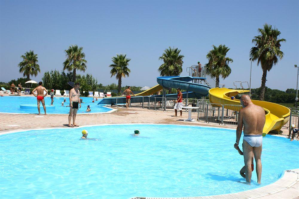 Alba Azzurra - Cdshotels Torre dell'Orso Dış mekan fotoğraf