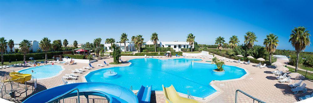 Alba Azzurra - Cdshotels Torre dell'Orso Dış mekan fotoğraf