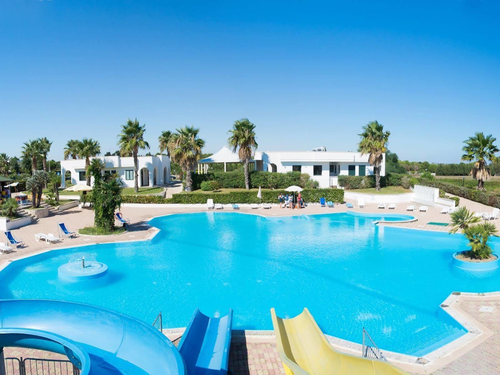 Alba Azzurra - Cdshotels Torre dell'Orso Dış mekan fotoğraf